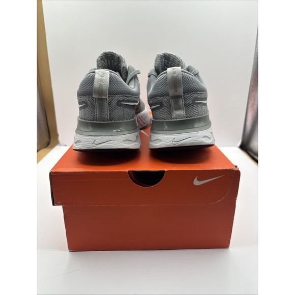 Nike React Infinity Run Flyknit 2 Men's Gray Size 8 Running Sneakers CT2357-001 - Picture 8 of 12